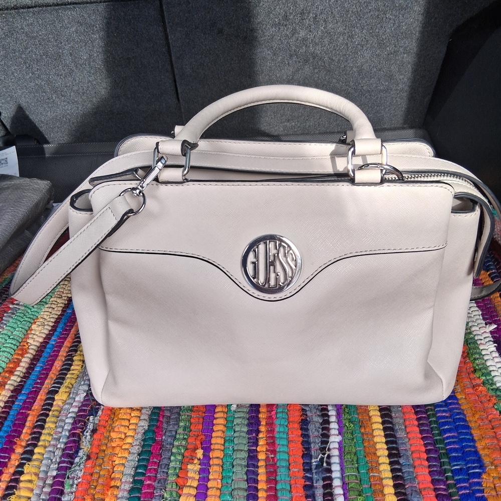 Elegant Light Pink Handbag
